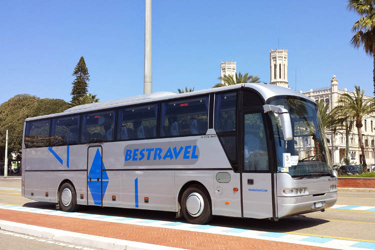 Noleggio Bus con Conducente Cagliari Chia Sardegna