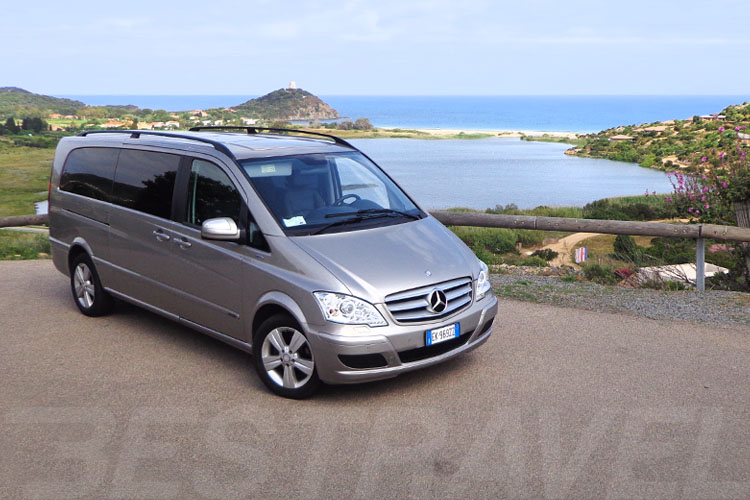 NCC Sardegna Monovolume Taxi Mercedes Chia Aeroporto Elmas